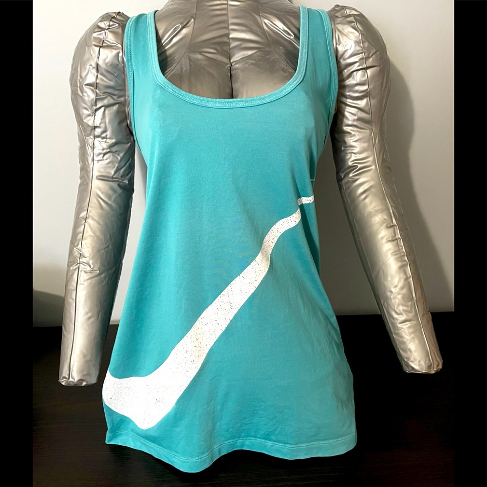 Nike Women’s Tank, Size S